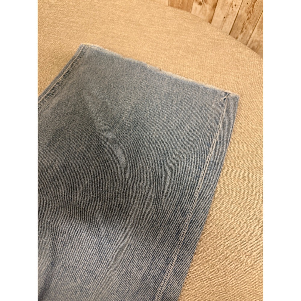 Zenana Womens High Waisted Wide Leg Distressed Jeans Light Wash Size 28 NEW - Picture 9 of 9